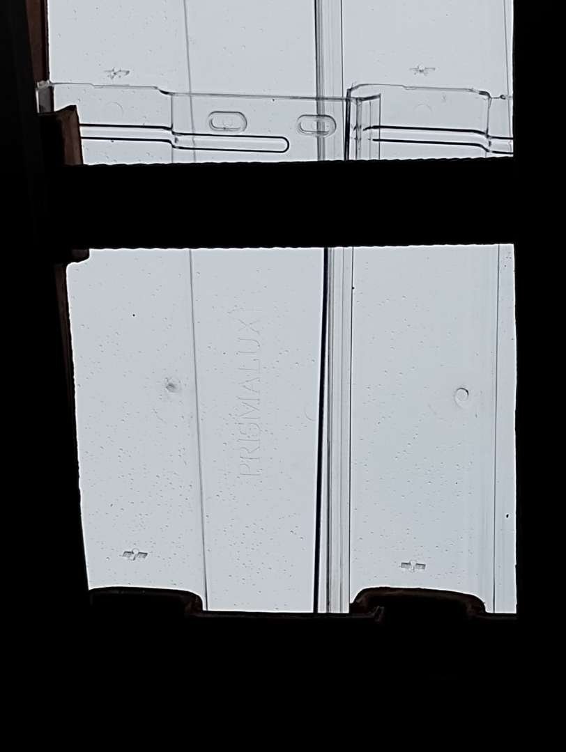 Cobertura com telhas transparentes Prismalux