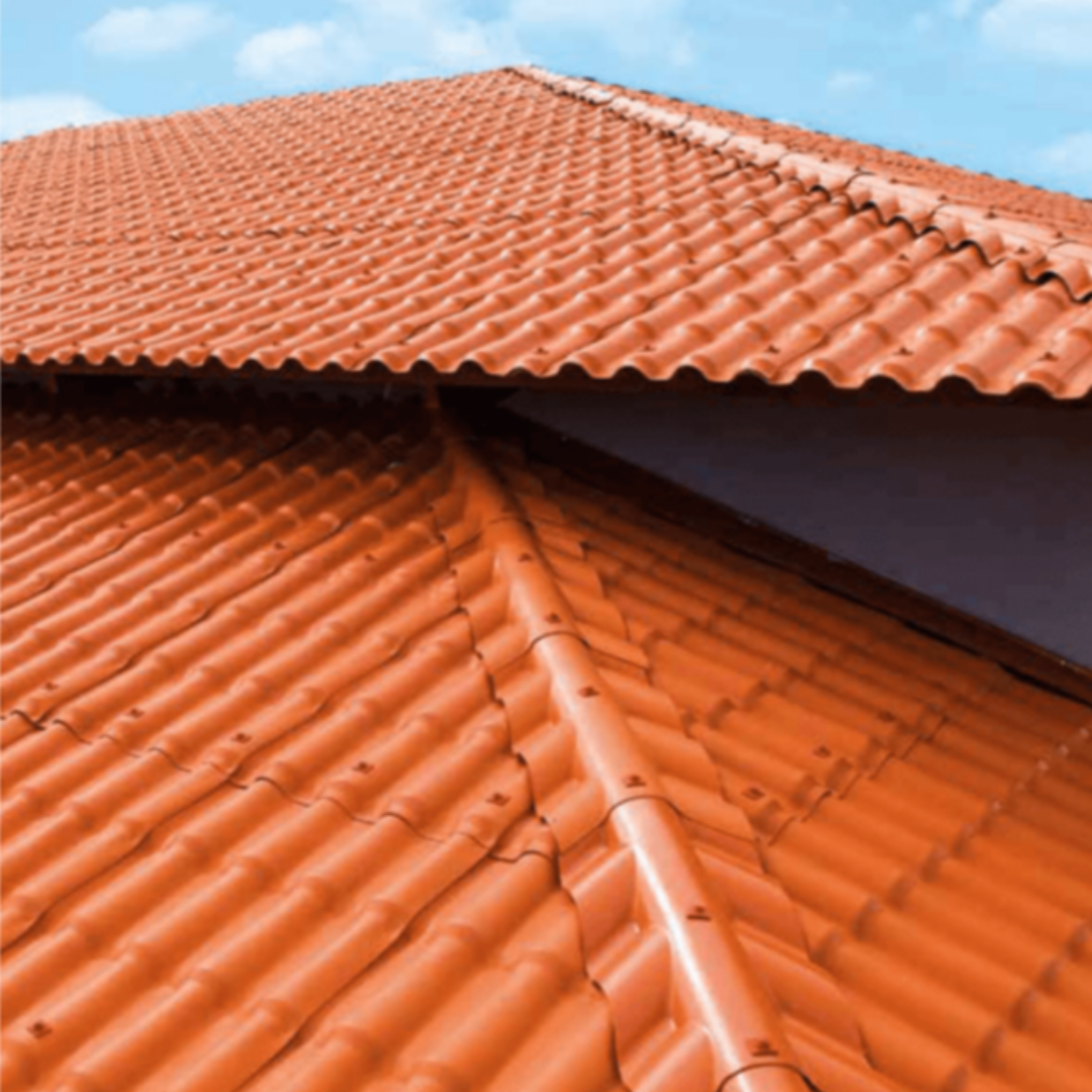 Telhado com telha colonial de PVC Prismalux
